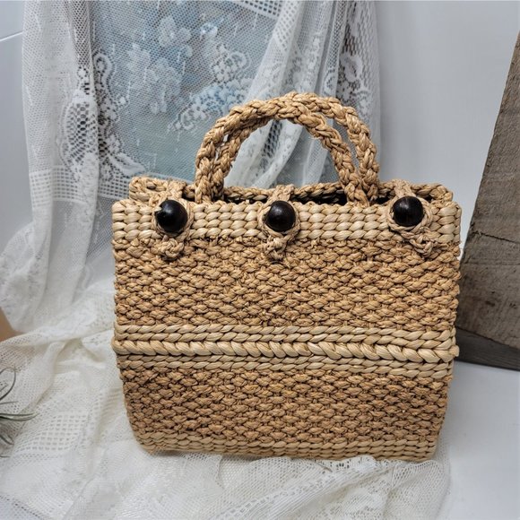 Fun Basket Weave Straw Purse Satchel Wood Bead Closure - Picture 8 of 8